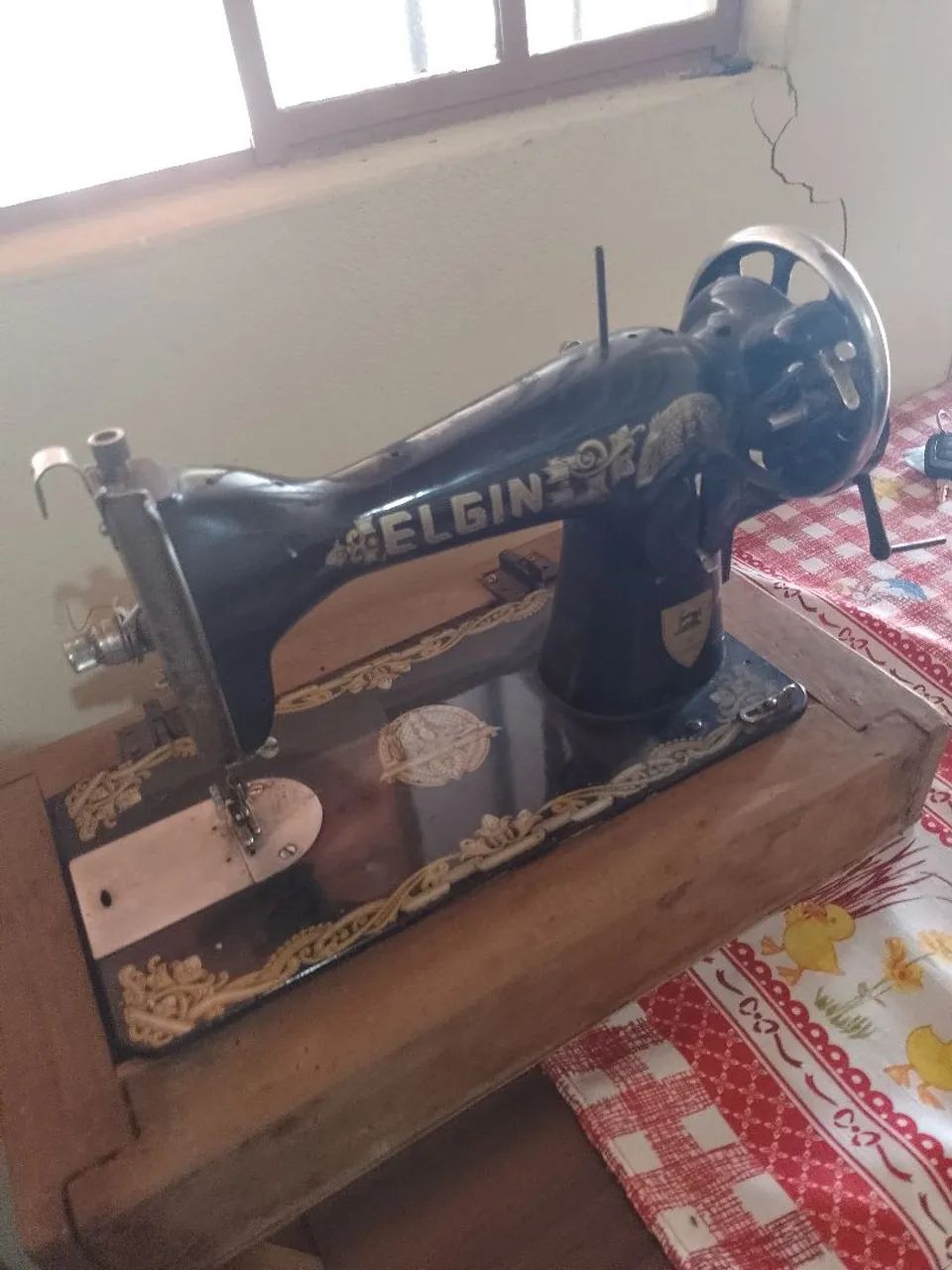 Máquina de costura * - Foto 2
