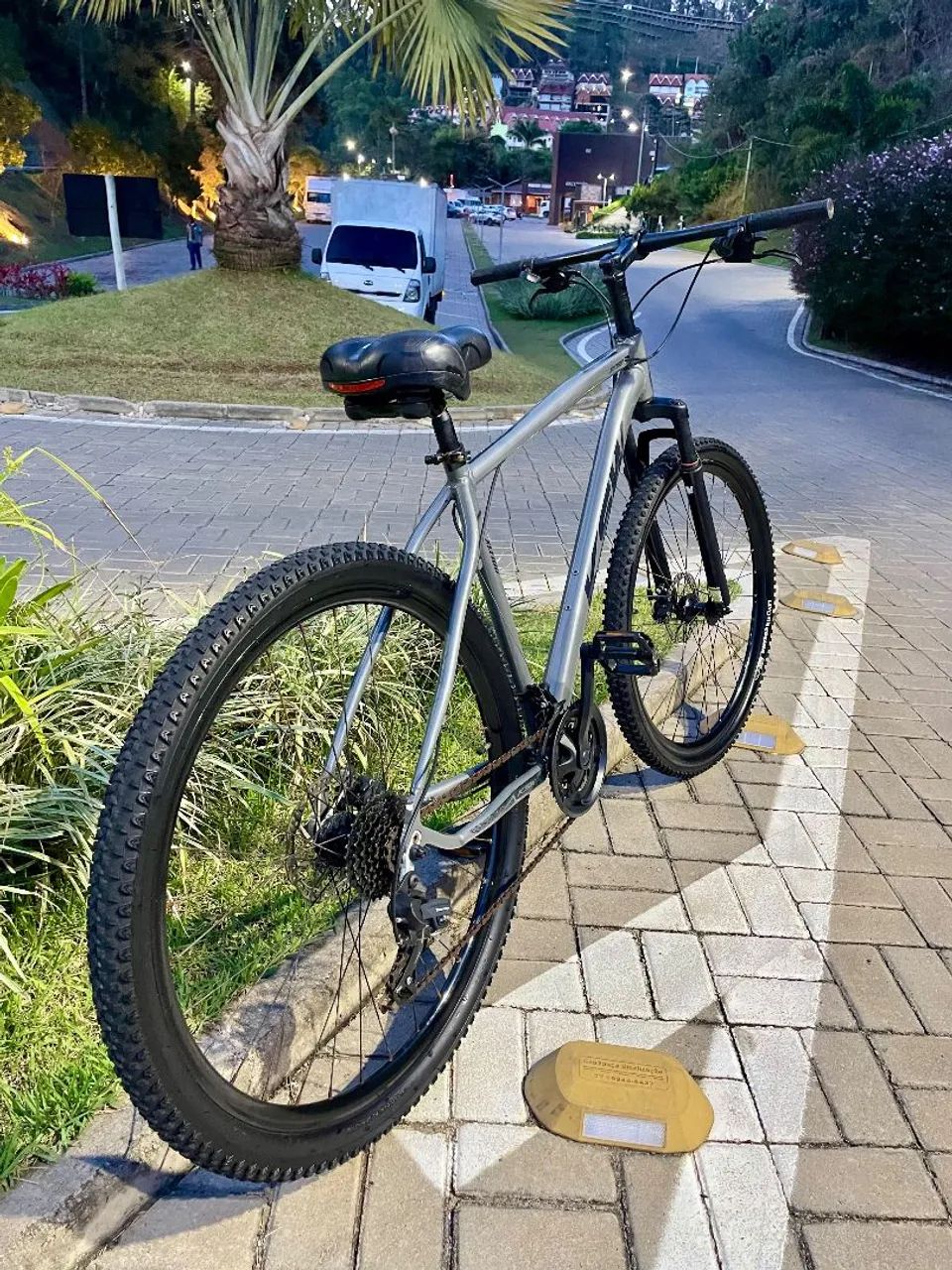 Bicicleta KSW aro 29 - Foto 2
