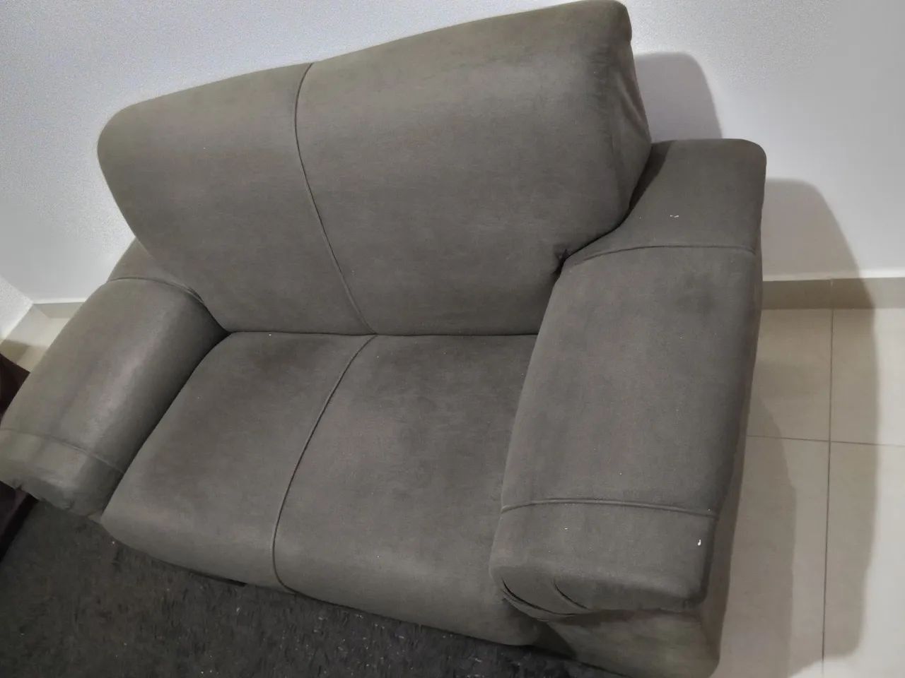 Vendo Sofá de 2 e 3 lugares 