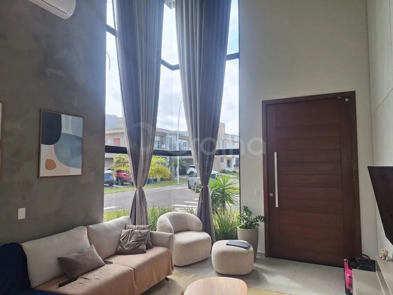 Casa residêncial de 376,02 com 3 suites em Florianópolis - Foto 2