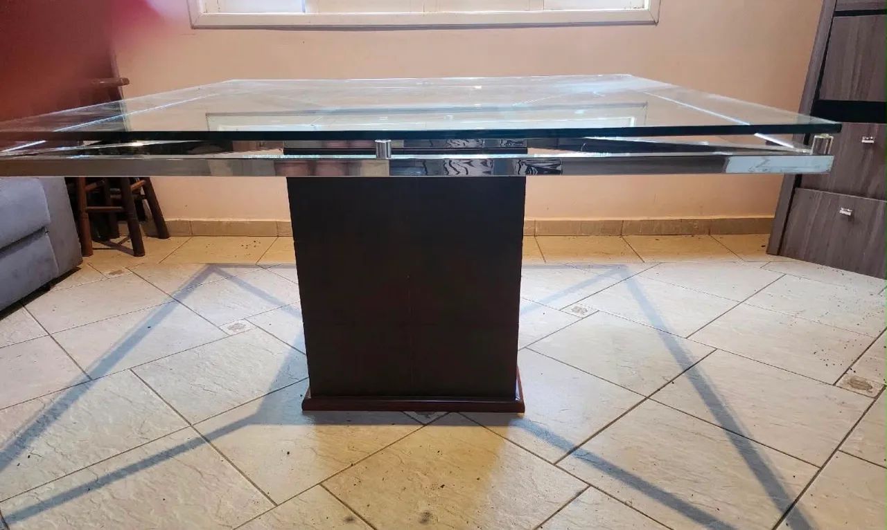 Vendo mesa de 8 lugares  - Foto 2