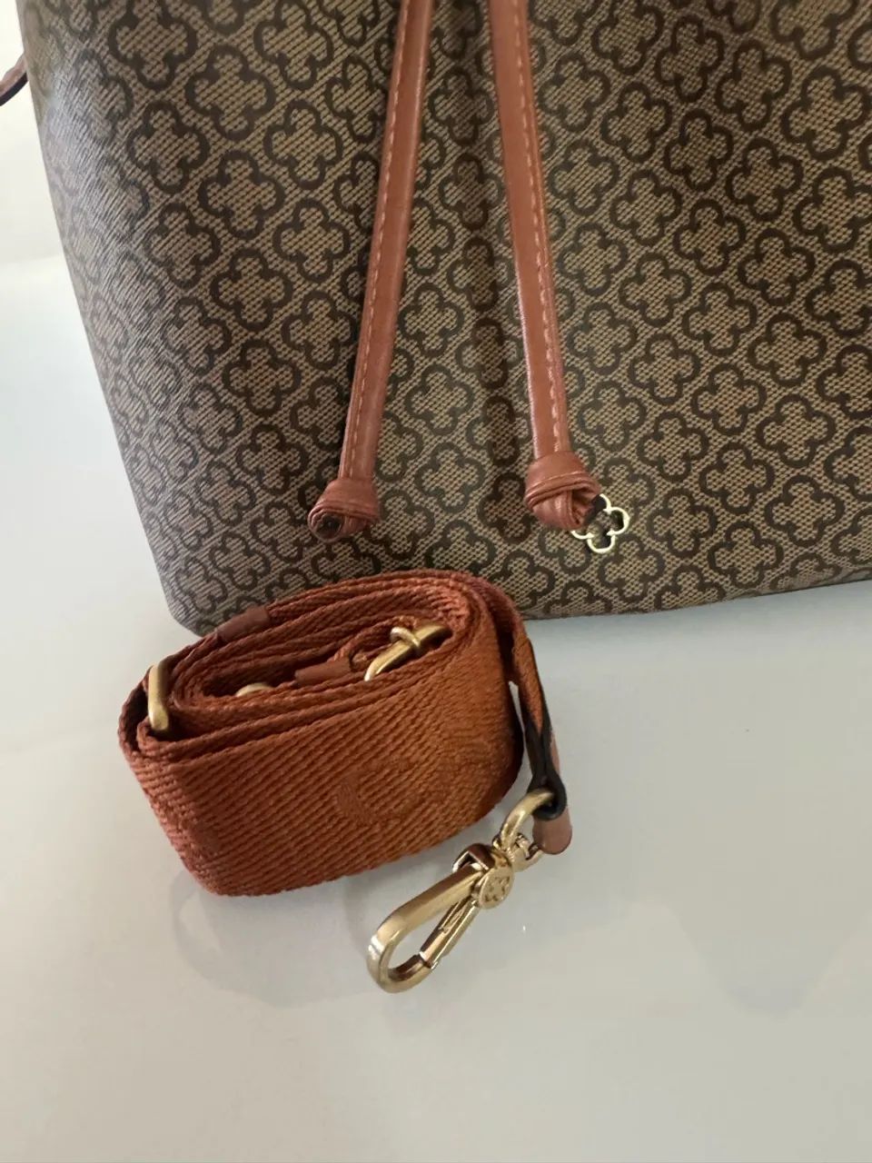 Bolsa CAPODARTE novíssima!  - Foto 2