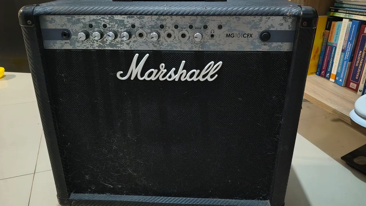 Marshall MG 101 CFX - COM DEFEITO 