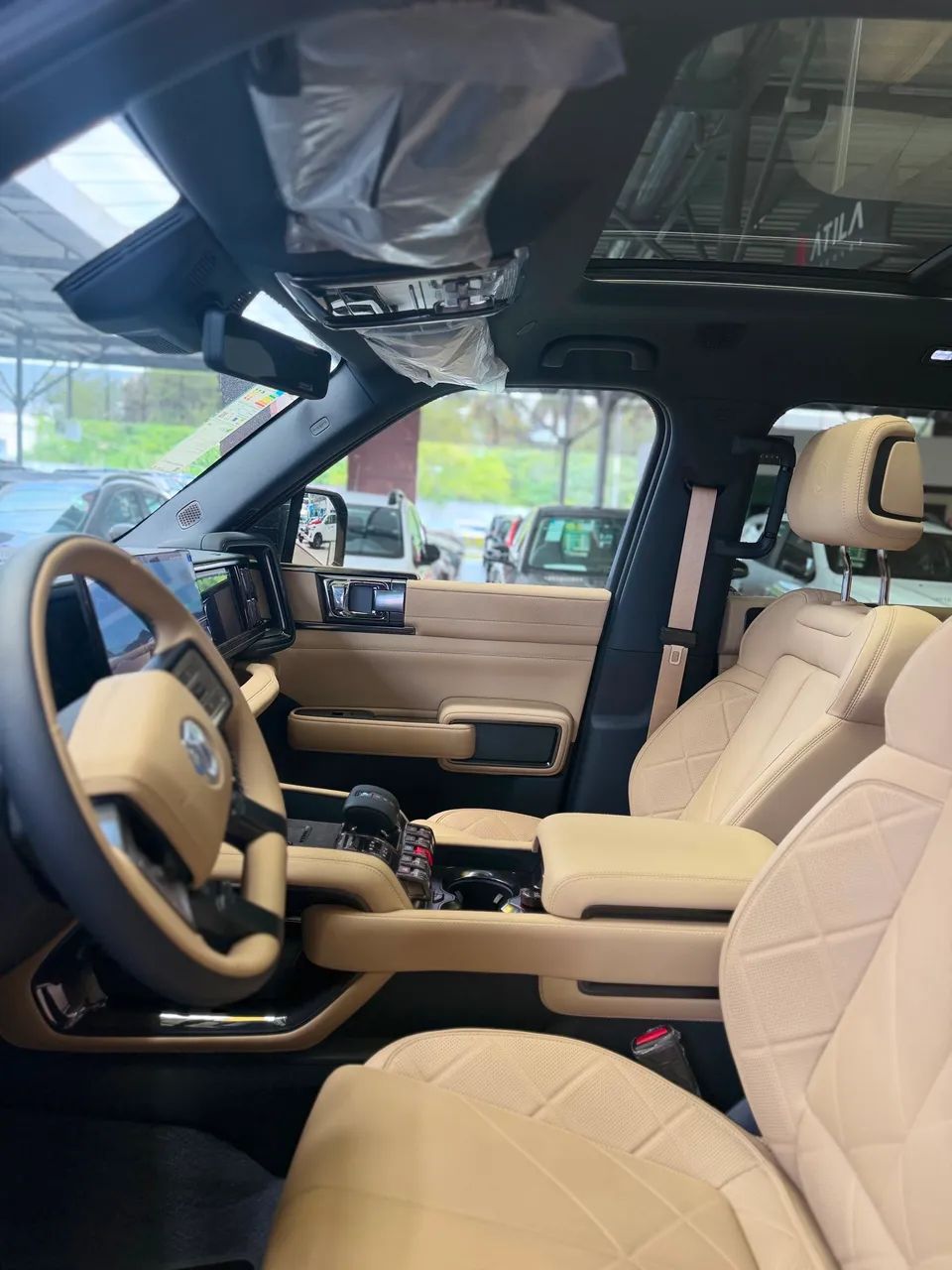 Denza B5 4WD, foto 6 de 16