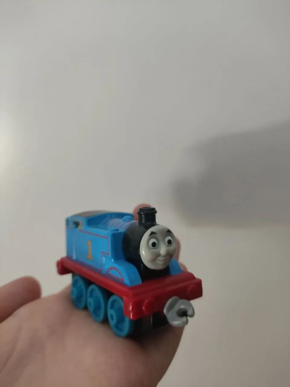 Lote com quatro miniaturas trem Thomas e seus amigos - Foto 3