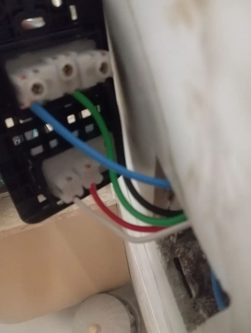 Eletricista profissional 24 horas  - Foto 2