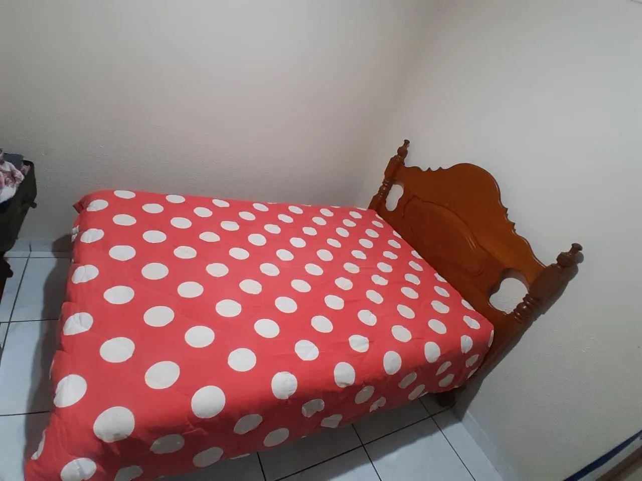 Cama casal madeira cerejeira  - Foto 2