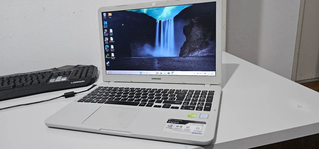 Notebook Samsung Core i5, 8GB RAM, Placa de vídeo dedicada NVIDIA
