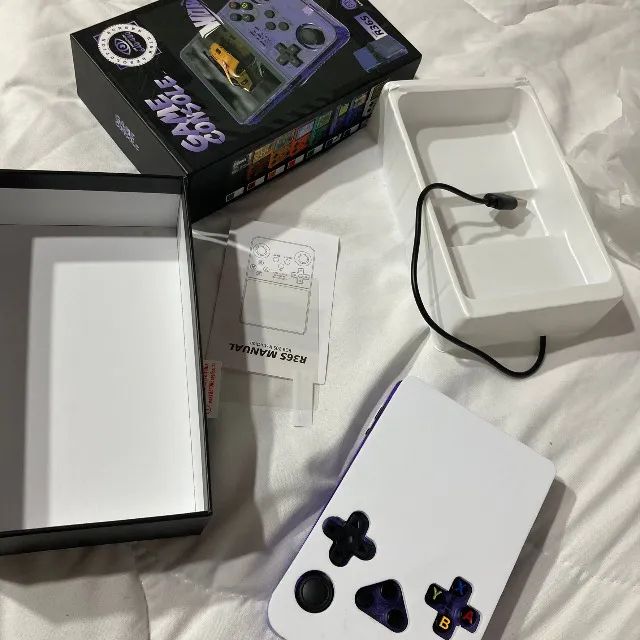 Videogame portátil R36s - Foto 2