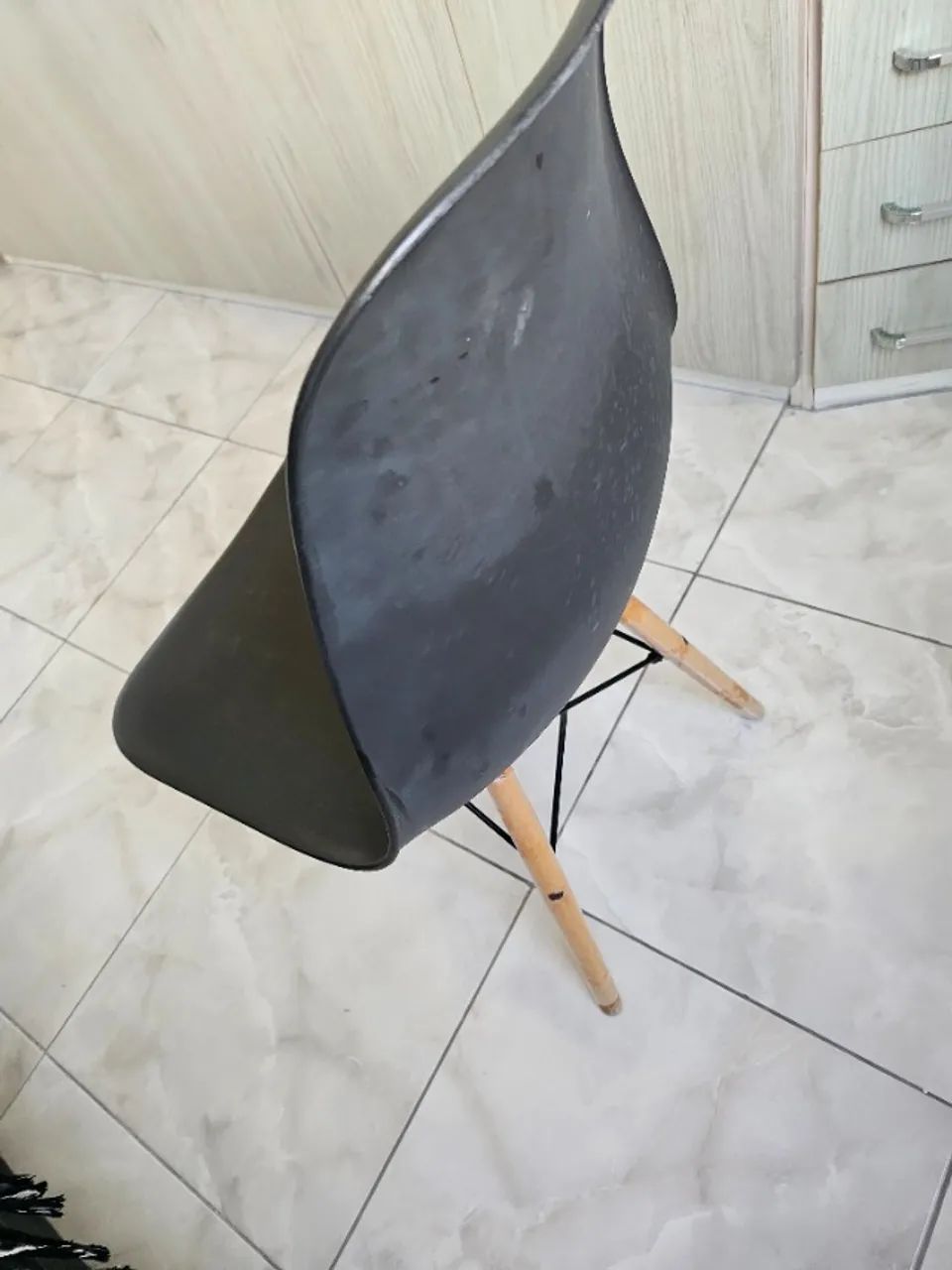 Loft7, Cadeira Charles Eames Eiffel Dsw Com Pés De Madeira Clara Versátil Assento Em Polip