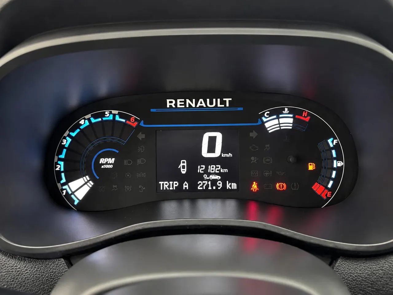Renault Kwid 1.0 Intense, foto 8 de 15