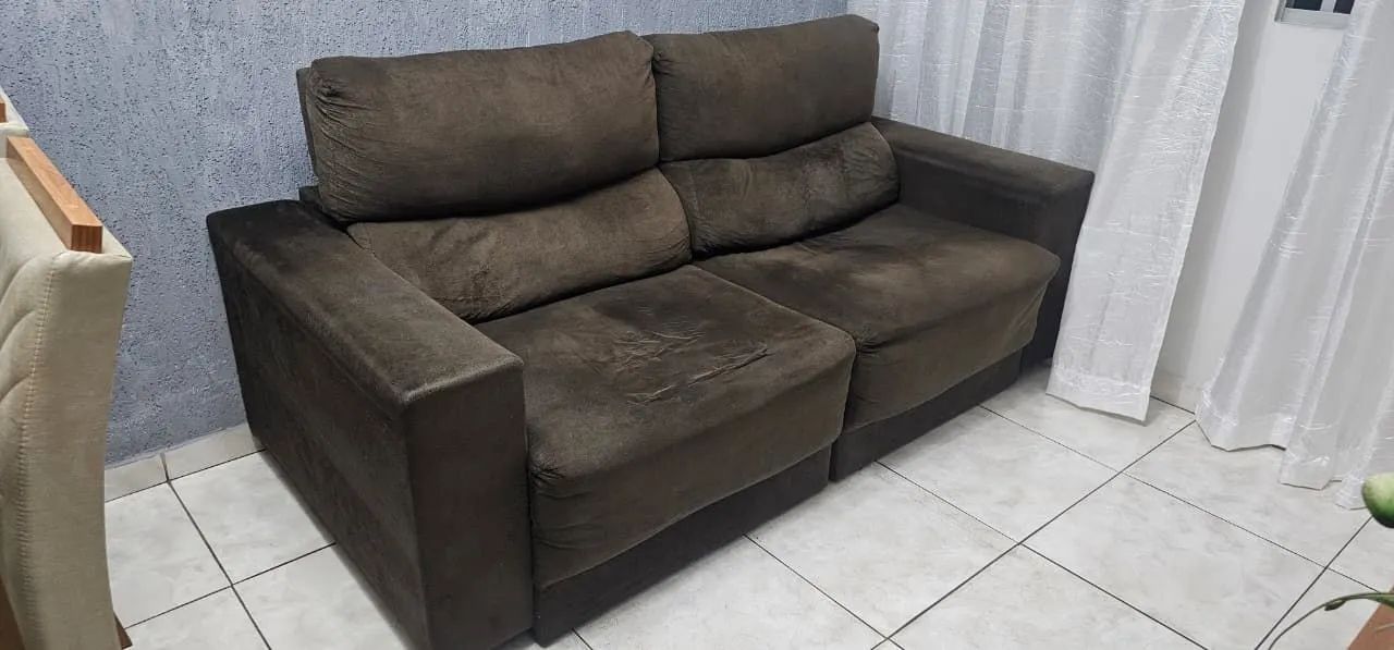 Sofá Retrátil Marrom