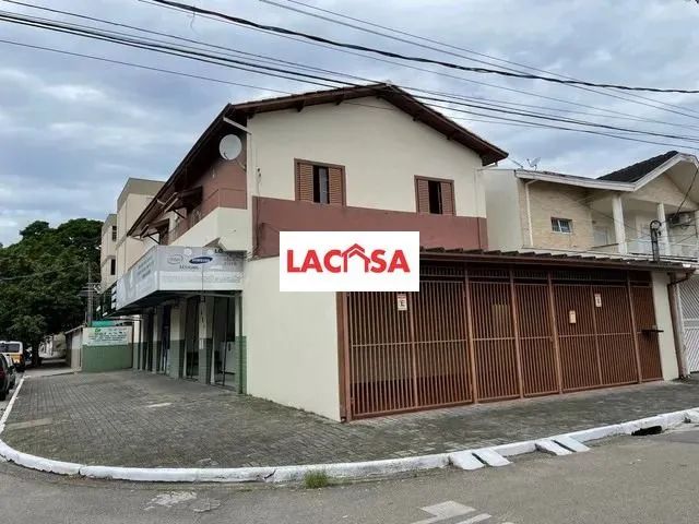 Sobradão comercial na parte nobre do Bosque - 2 pontos e 2 apartamentos 410m²