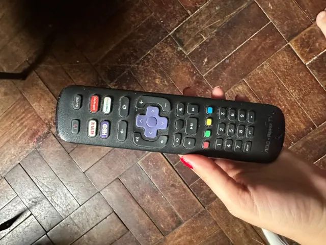 TV AOC ROKU 32 POLEGADAS - Foto 3