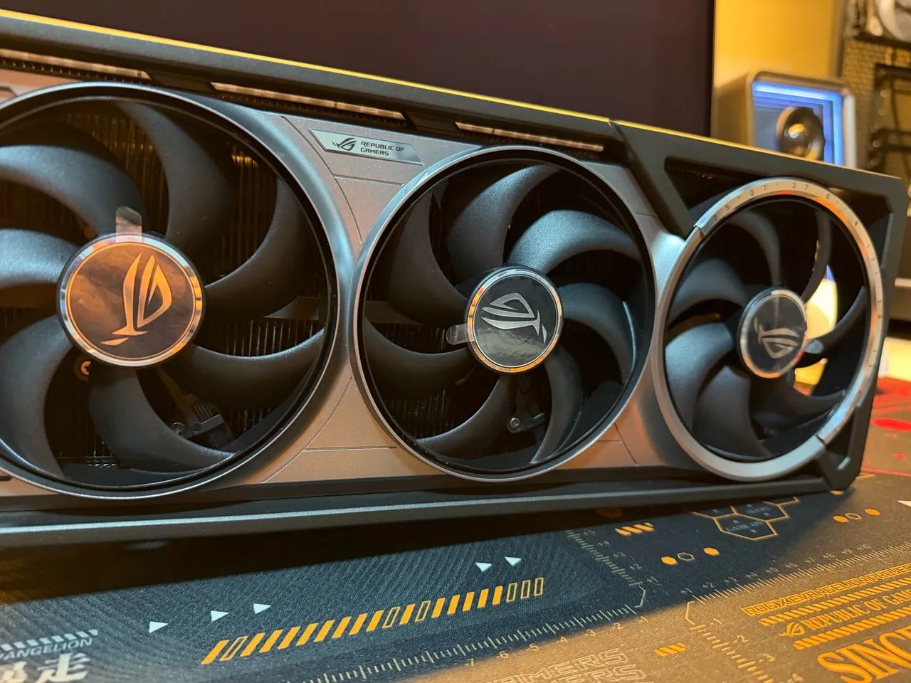 RTX 5080 ASTRAL 