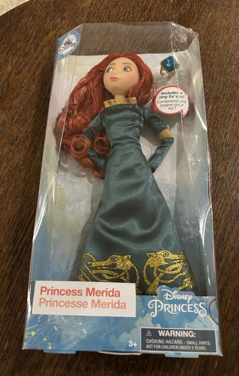 BONECA BARBIE MERIDA PRINCESA DISNEY STORE NOVA LACRADA COM ANEL DE BRINDE