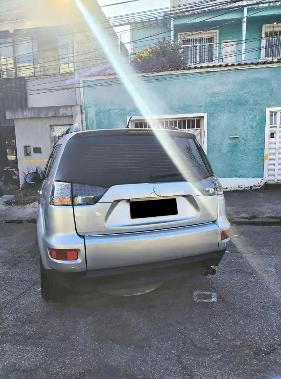 Mitsubishi Outlander 2012