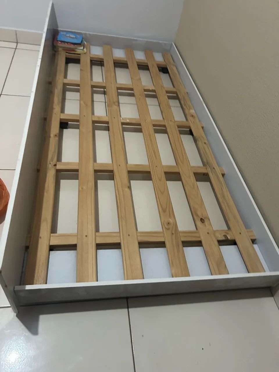 Cama montessoriana
