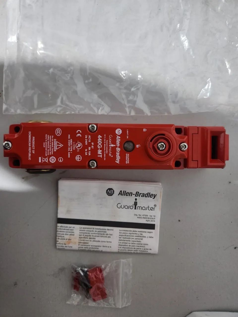 Allen-Bradley Guardmaster 440G-MT Safety Interlock Switch