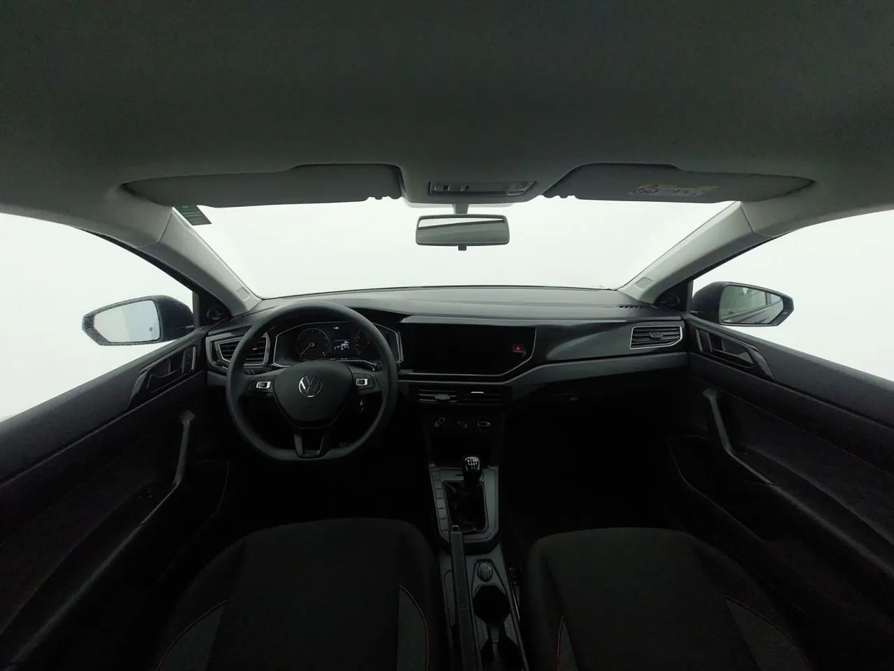 Volkswagen Polo Track 1.0 Flex 12V 5p, foto 15 de 18