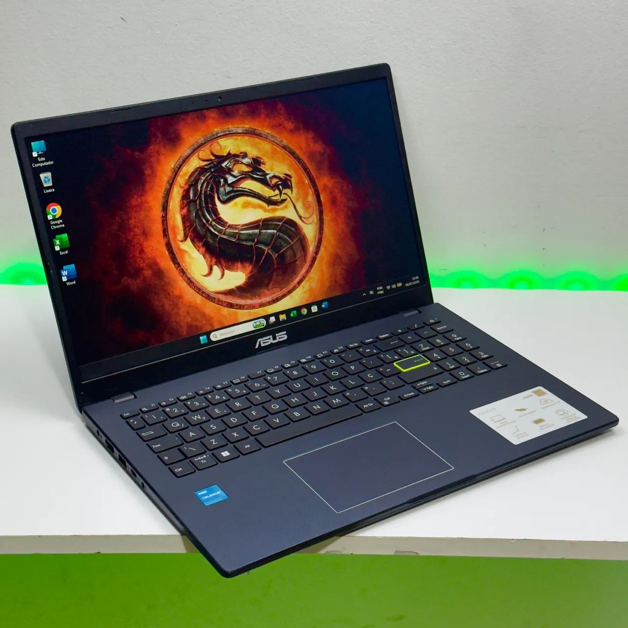 Notebook ASUS para trabalho e estudo: Intel Celeron | 120gb SSD | 4gb RAM | Tela de 15,6? - Foto 3