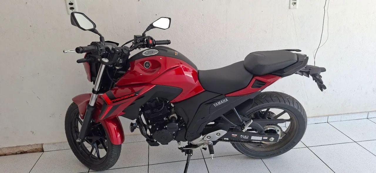 Fazer 250 2026 emplacada  - Foto 4