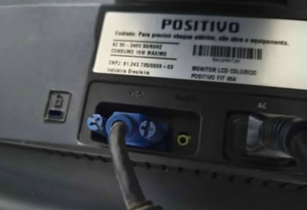 Monitor 18,5 positivos VGA - Foto 2