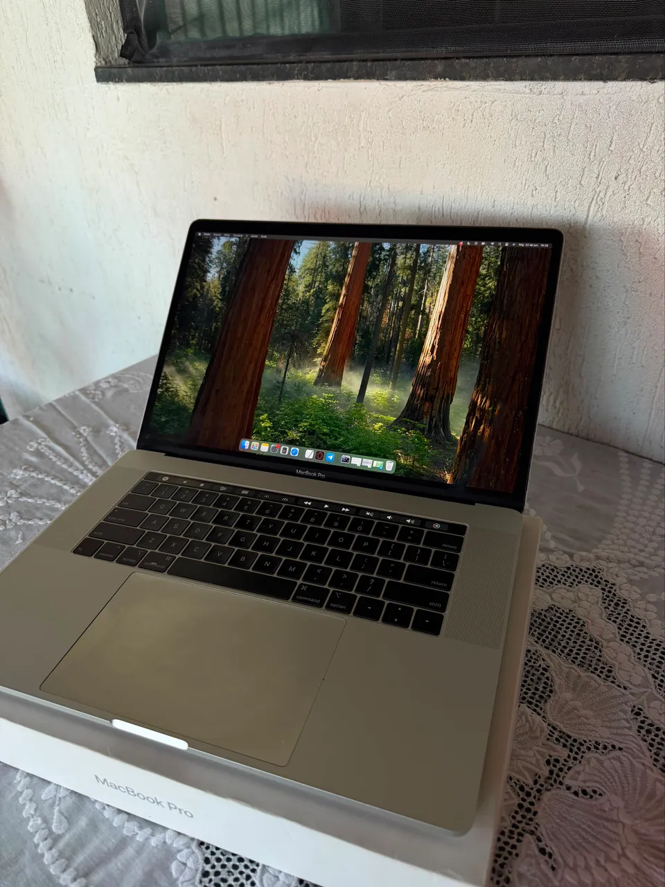MACBOOK AIR M1,2020 - CINZA ESPACIAL - 8GB RAM - 256GB - Notebooks