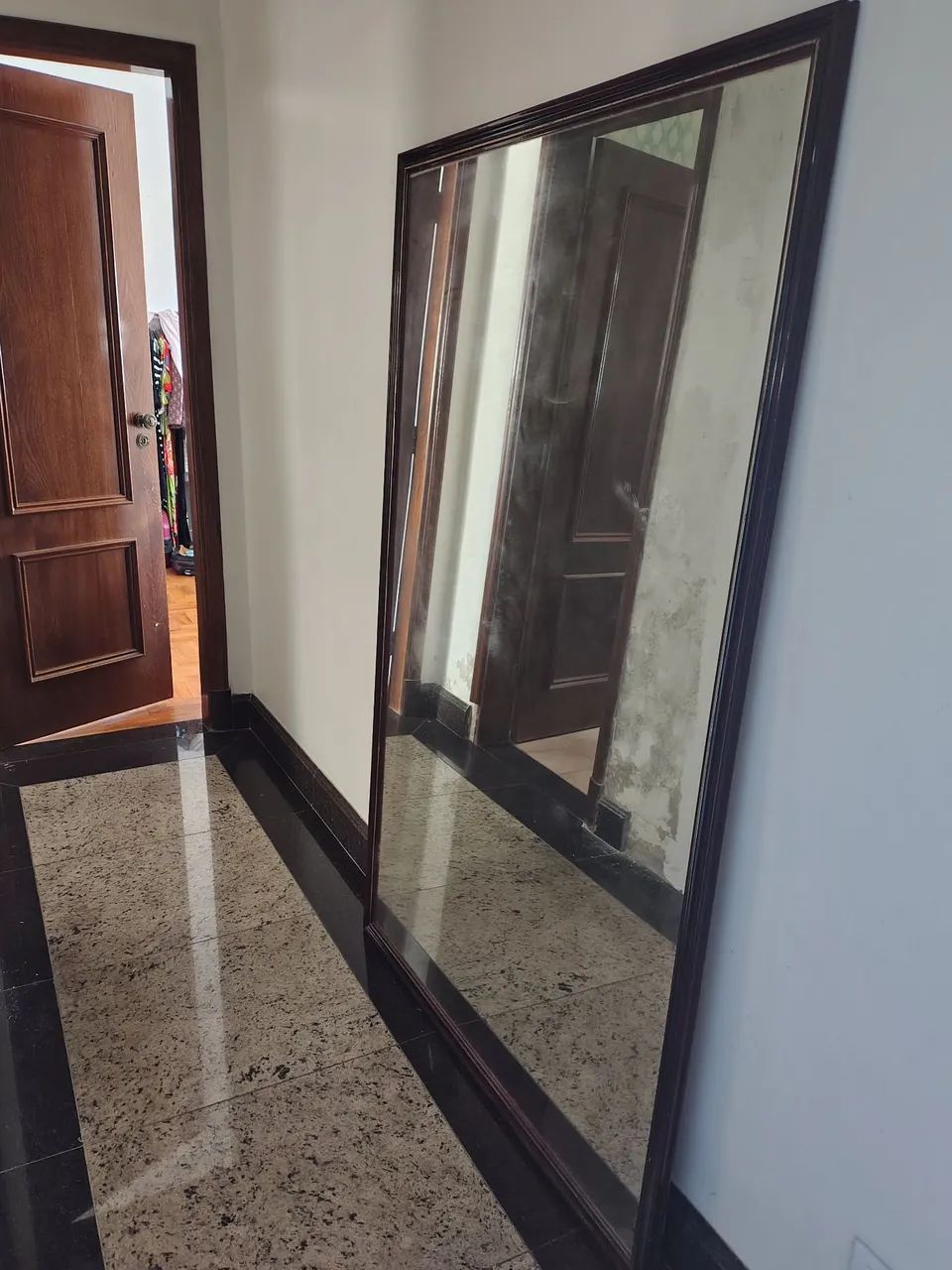 Espelho com moldura  - Foto 2