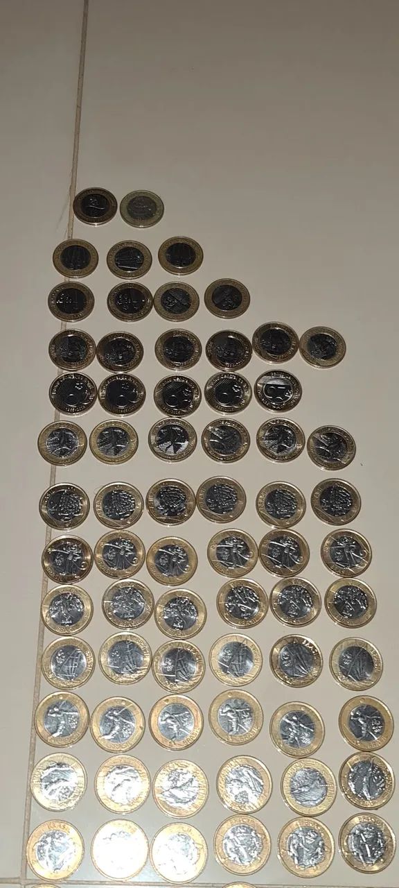 Moedas e células antigas  - Foto 2