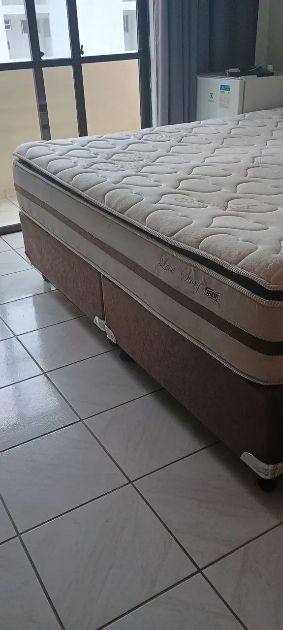Usando vendo uma cama box king completa  - Foto 4