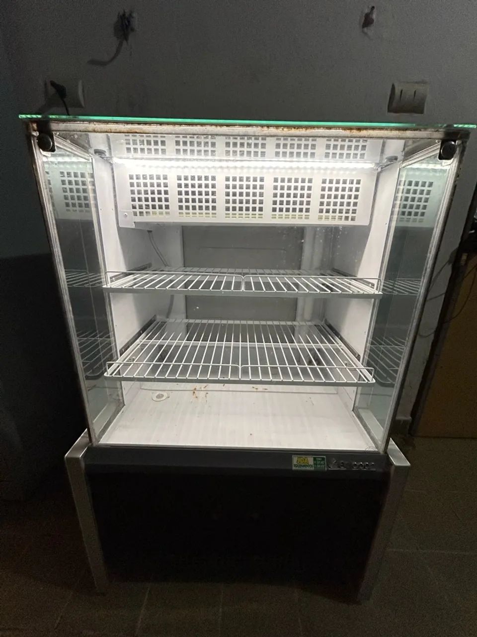 Vitrine refrigerada Polar 