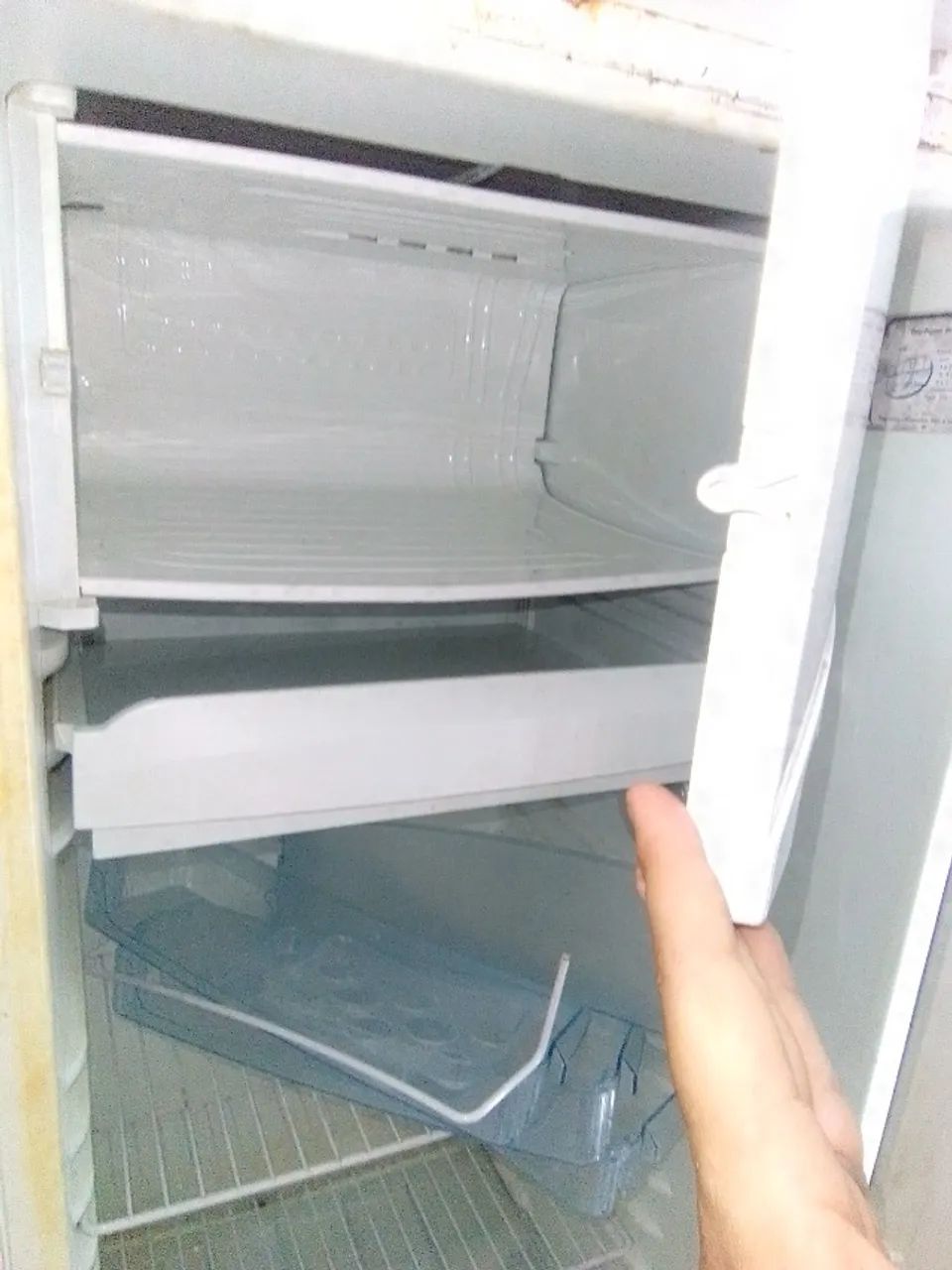 Geladeira usada mas pegando direitinho  - Foto 3