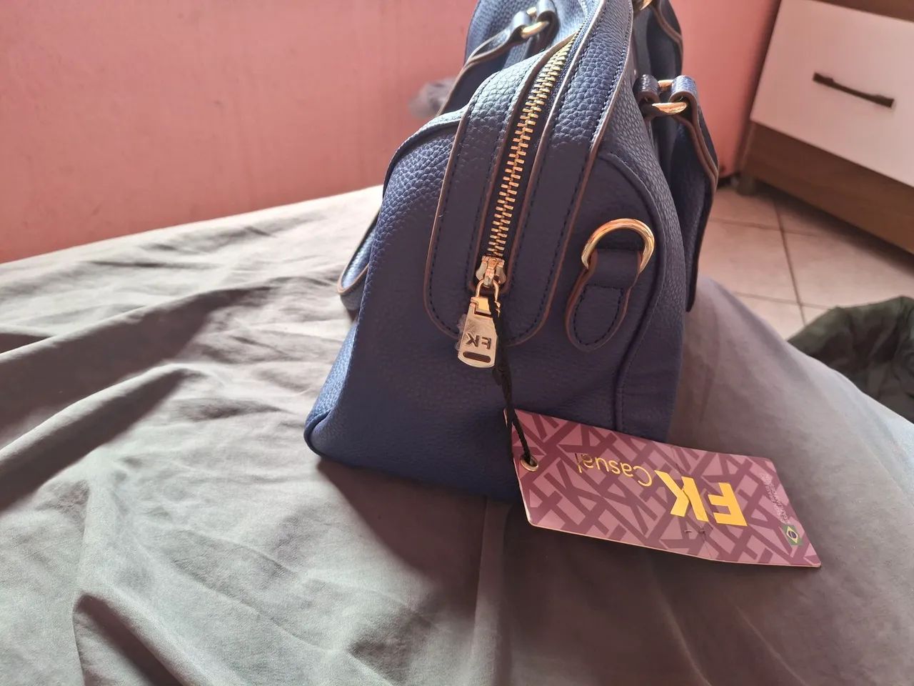 Vendo Bolsa. Na cor Azul.  - Foto 3