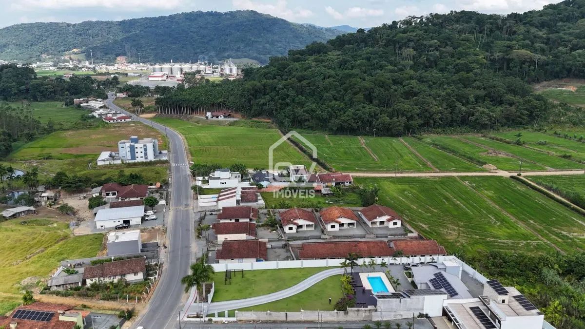 Casa com 259m² em Massaranduba, SC - Foto 5