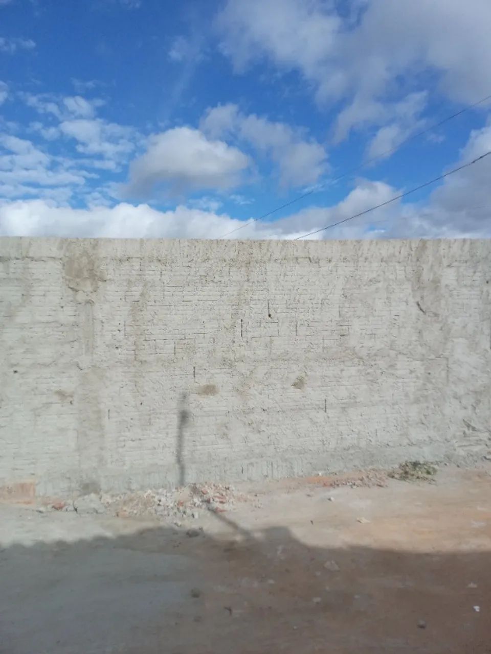 Terreno 207m², com kitnet, murada e portão novo. - Foto 3