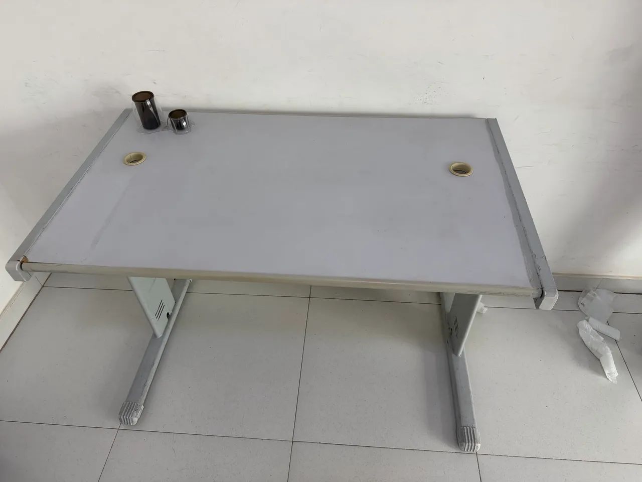 Mesa simples de escritório  - Foto 2