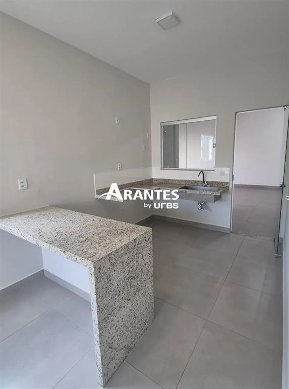 Casa com 112,33m² 2 quartos à venda no bairro Laranjeiras - Foto 3