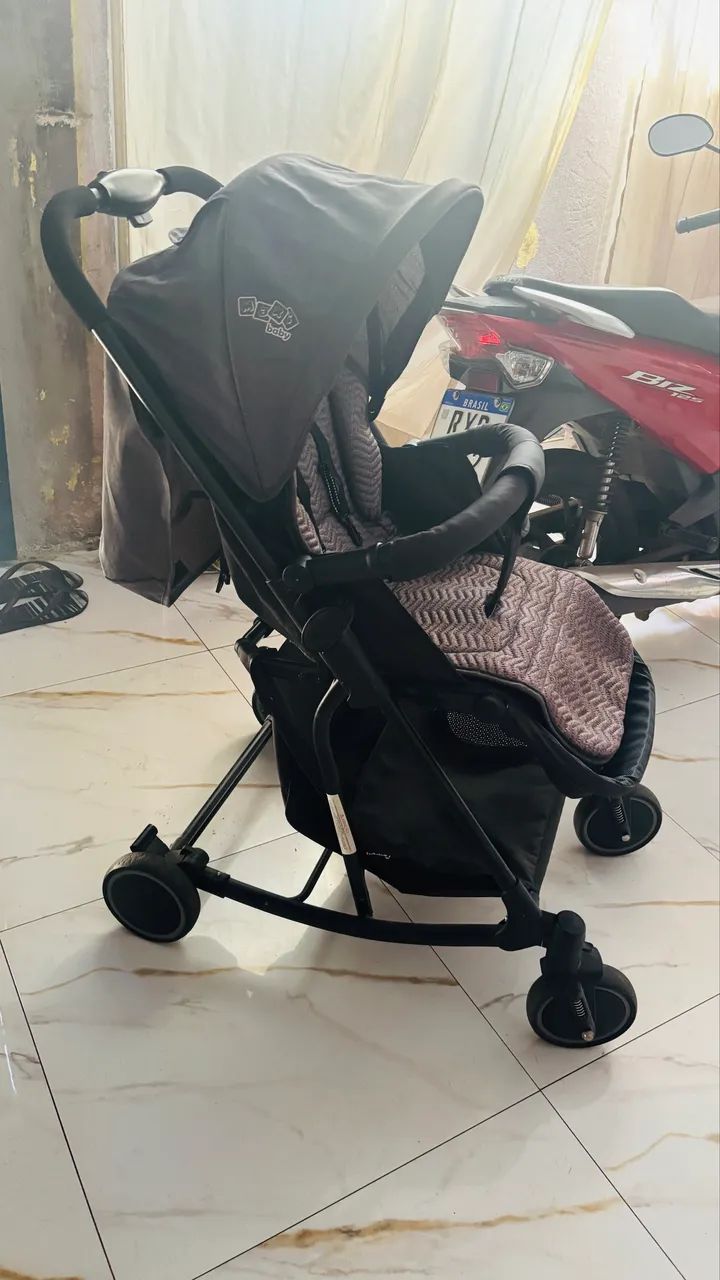 Vendo carrinho de bebê 