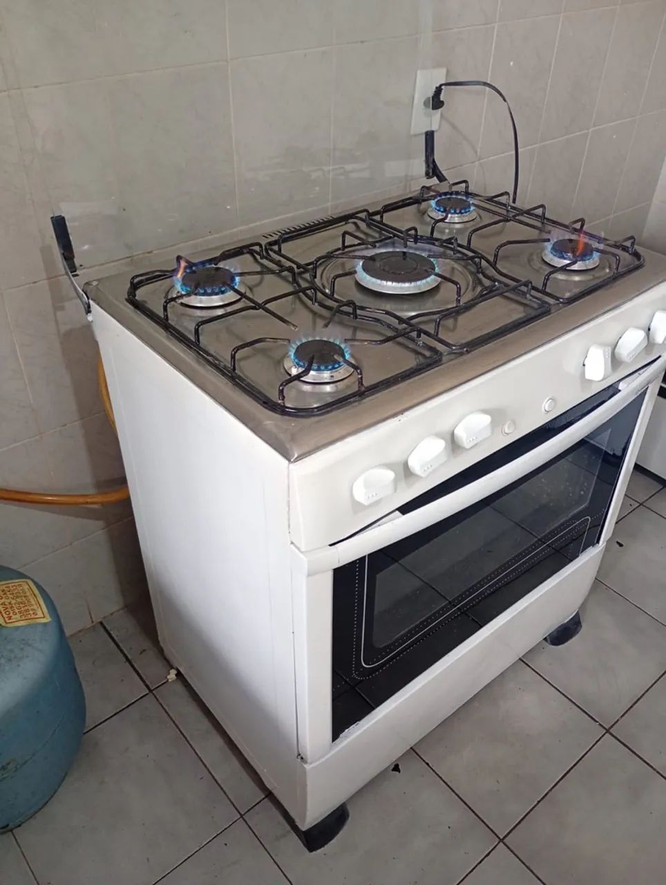 Fogão Mueller automático 5 bocas funcionando perfeitamente  - Foto 3