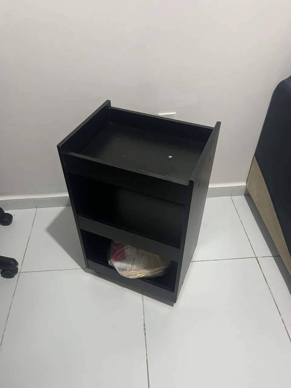 Carrinho auxiliar preto  - Foto 2