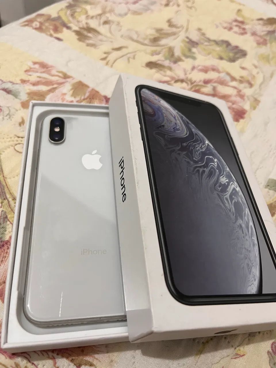 iPhone XS 64 GB Branco, em Bom estado, Bateria nova - Celulares e
