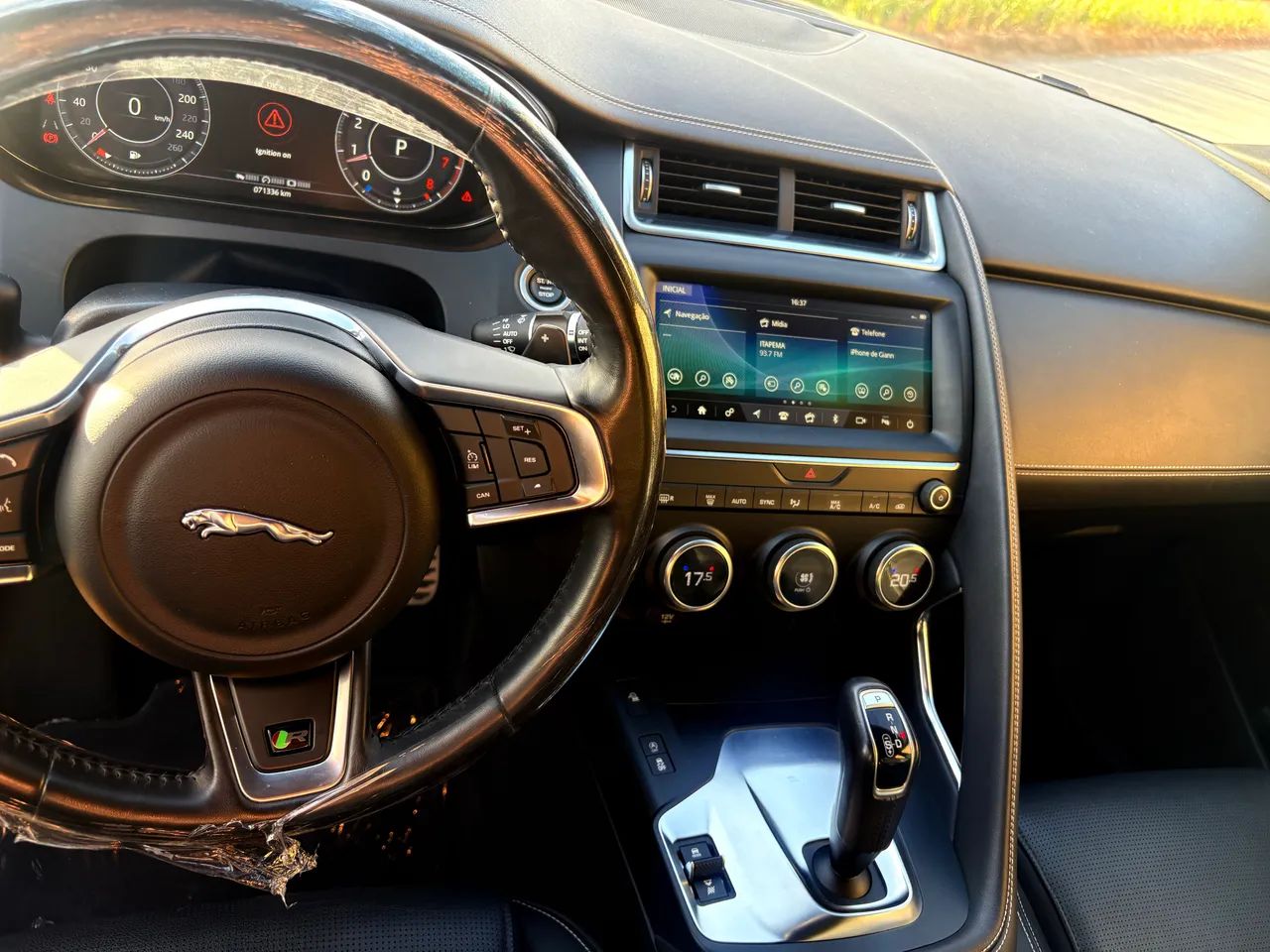 Jaguar E-Pace R-dynamic S 2.0 AWD 249cv Aut. 2019 - Foto 2