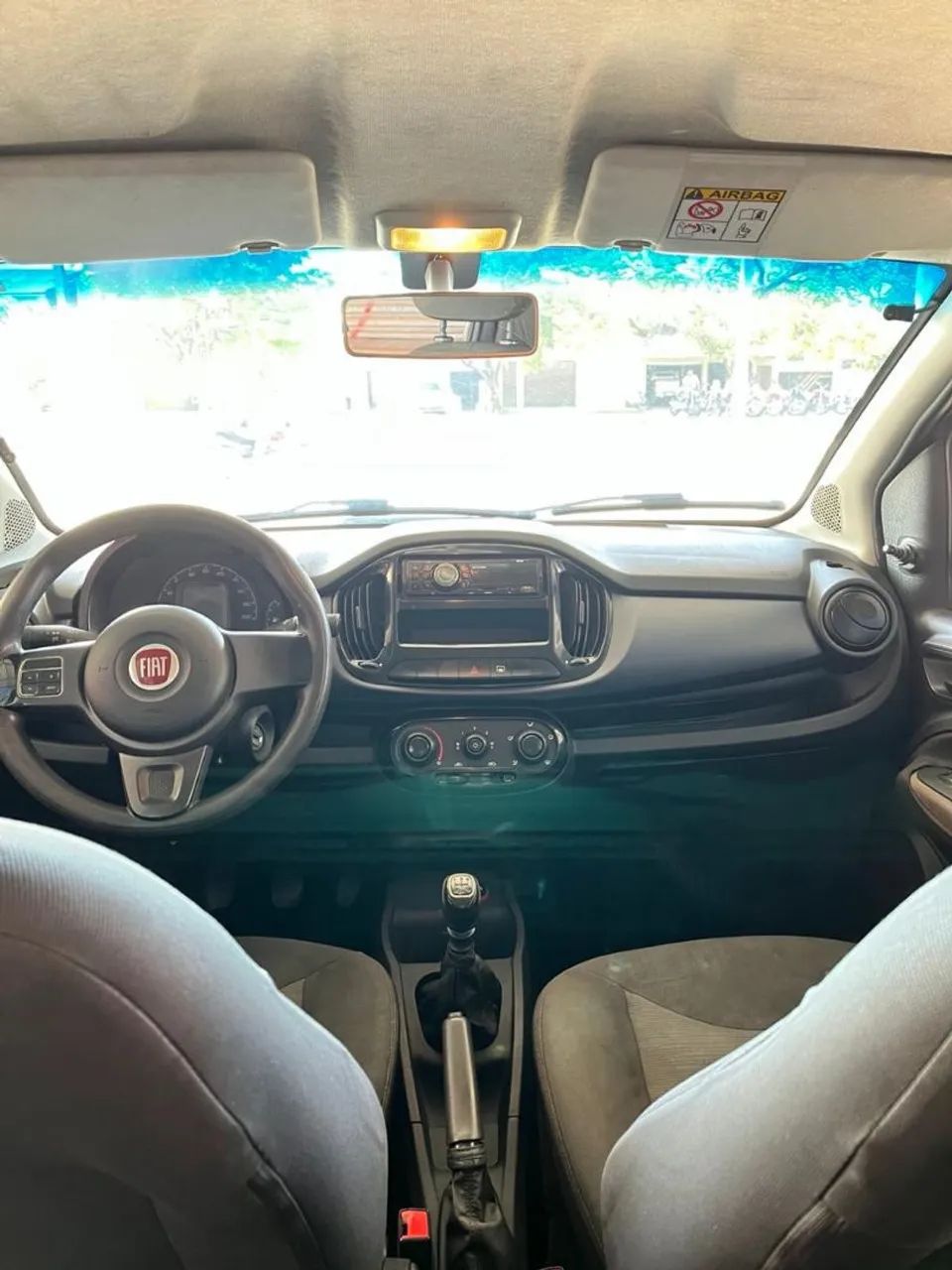 Fiat Uno Attractive 1.0 EVO Fire Flex 8V 5P 2016 - Foto 5