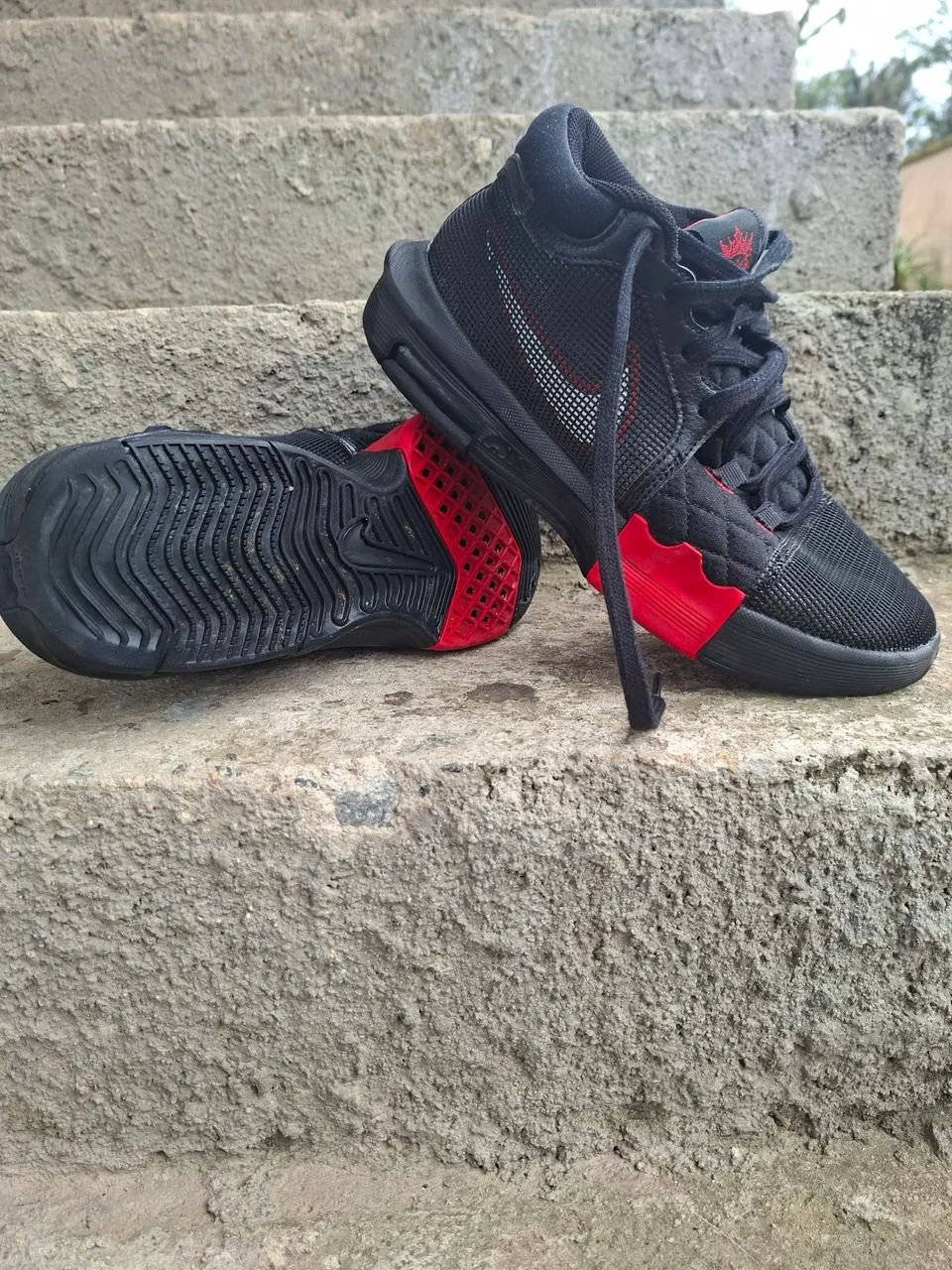 Tênis Nike Lebron Witness 8 - Calçados - Ulysses Guimarães