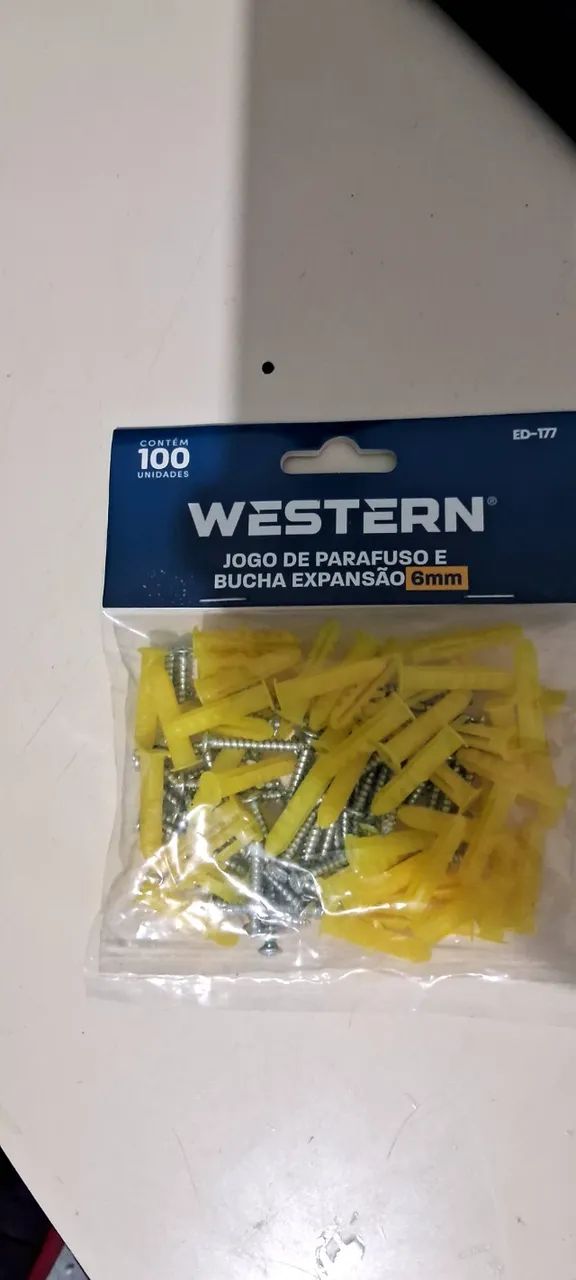 Parafusos e buchas