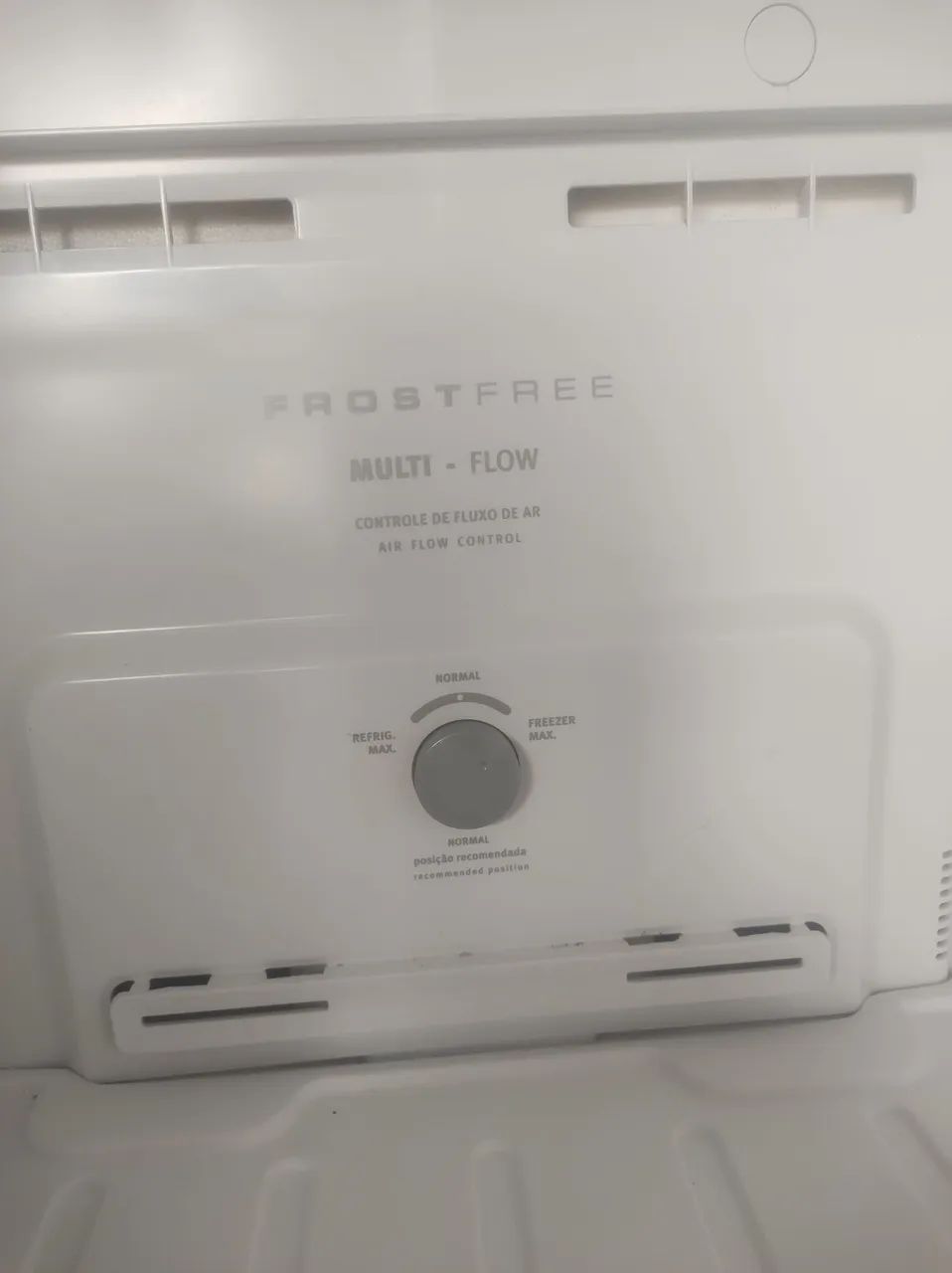 Vende -se geladeira Eletrolux Frost Free 370 litros  - Foto 4