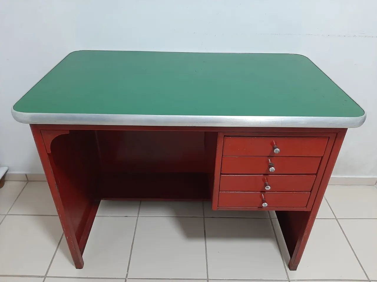 Escrivaninha infantil  - Foto 2