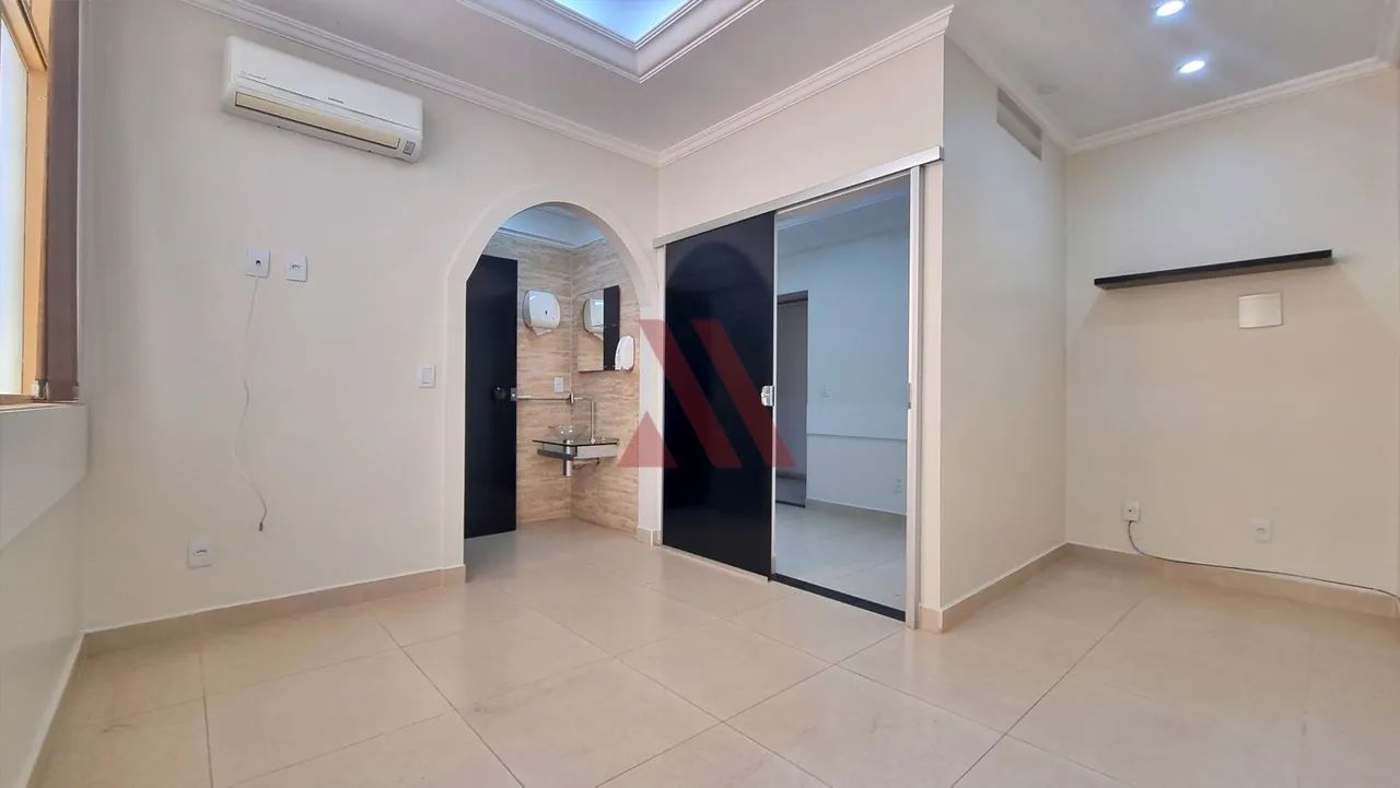 Sala comercial na Praça Bandeirantes, setor Central! - Foto 2