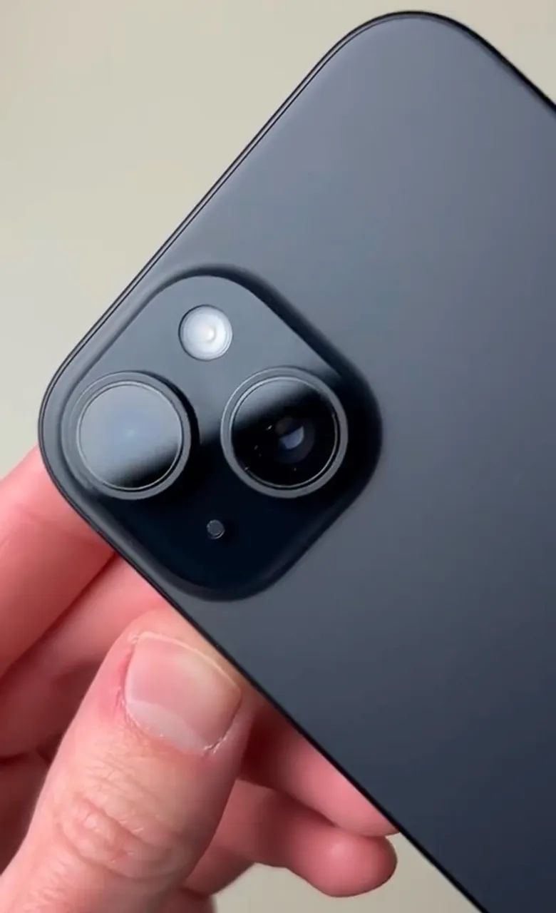  iPhone 15 (128 GB) - Preto  - Foto 2